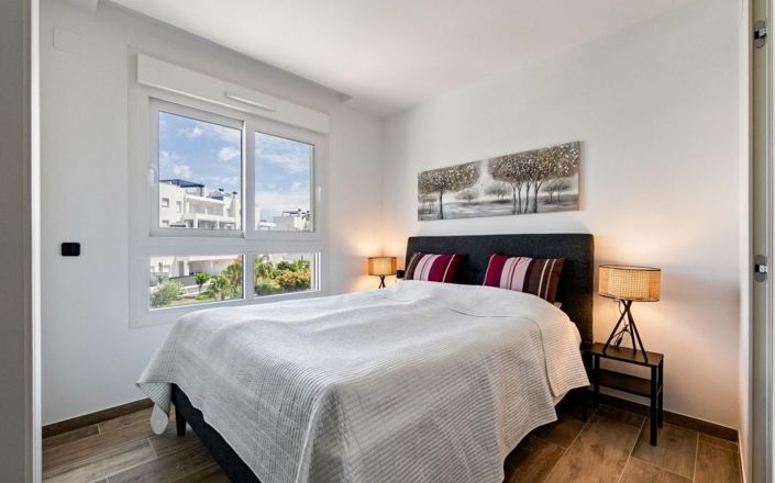 Image No.13-2 Bed Apartment for sale