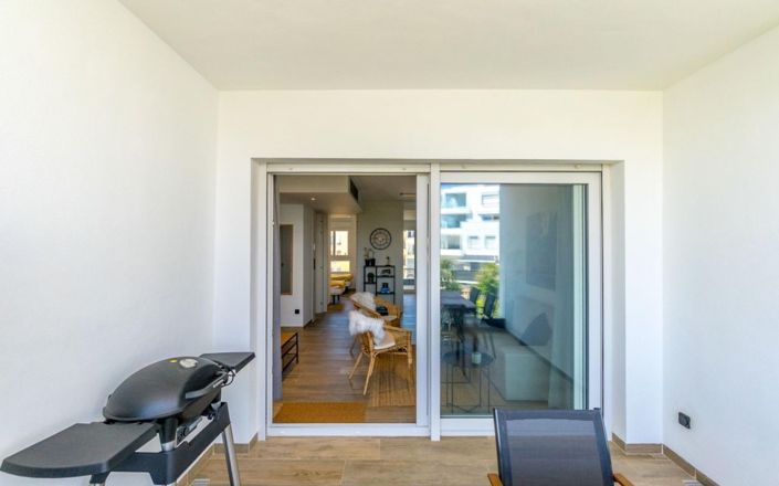 Image No.18-2 Bed Apartment for sale