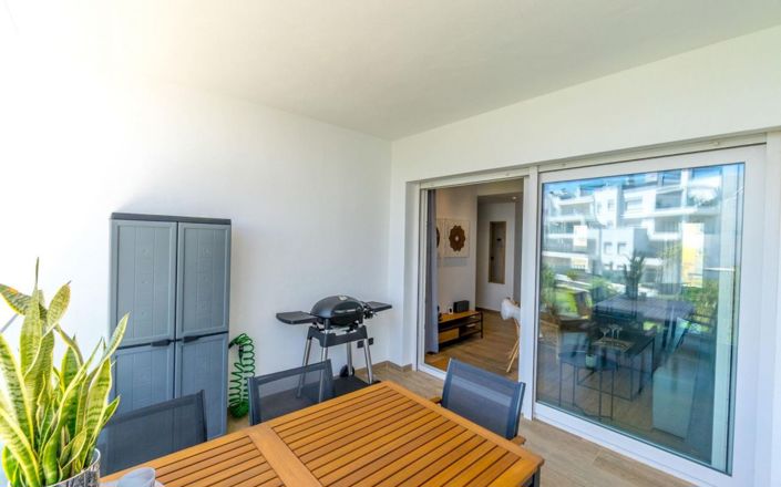 Image No.19-2 Bed Apartment for sale