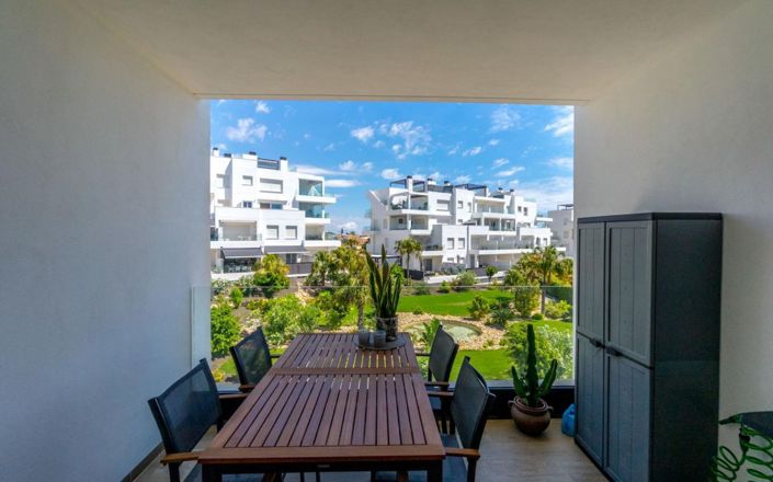 Image No.20-2 Bed Apartment for sale