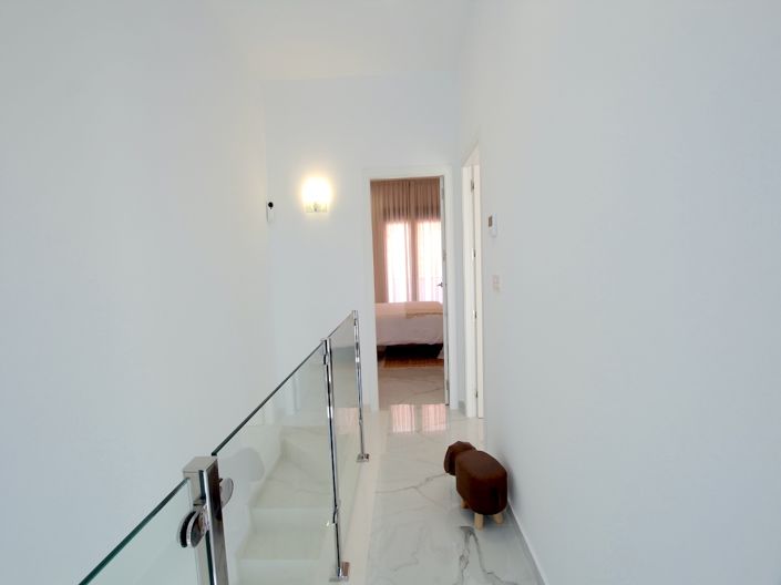 Image No.15-3 Bed Villa for sale