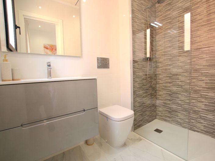 Image No.19-3 Bed Villa for sale