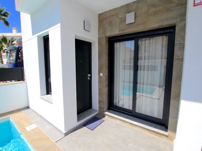 Image No.29-3 Bed Villa for sale