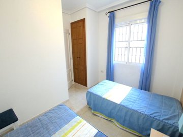48895_charming_2_bed_top_floor_apartment_with_salt_lake_views_080425094925_img_1292