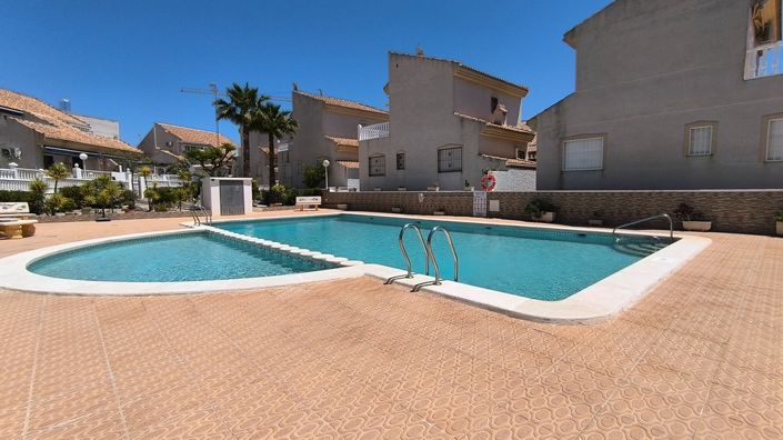 Image No.27-3 Bed Property for sale