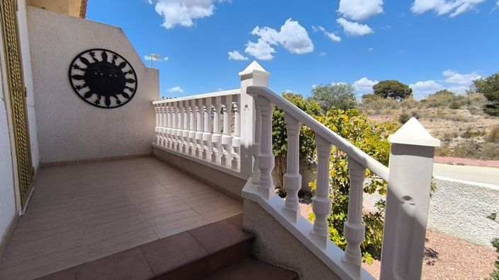 Image No.4-3 Bed Property for sale