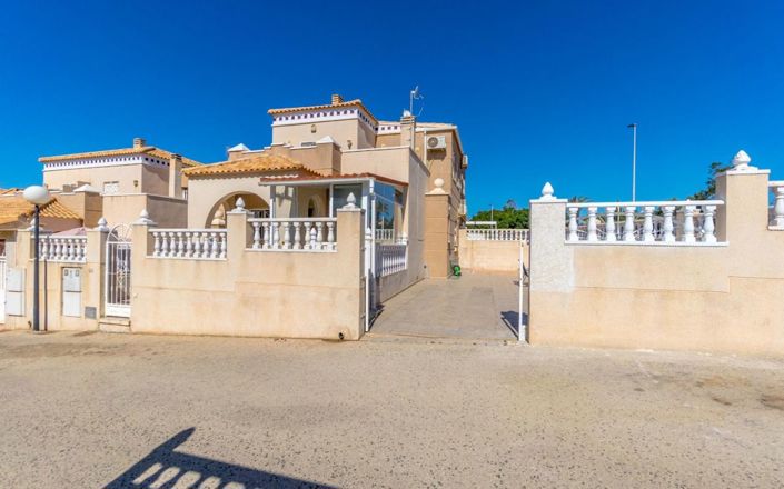 Image No.1-3 Bed Townhouse for sale