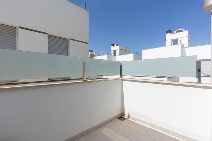 Image No.31-3 Bed Villa for sale