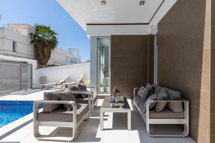 Image No.35-3 Bed Villa for sale