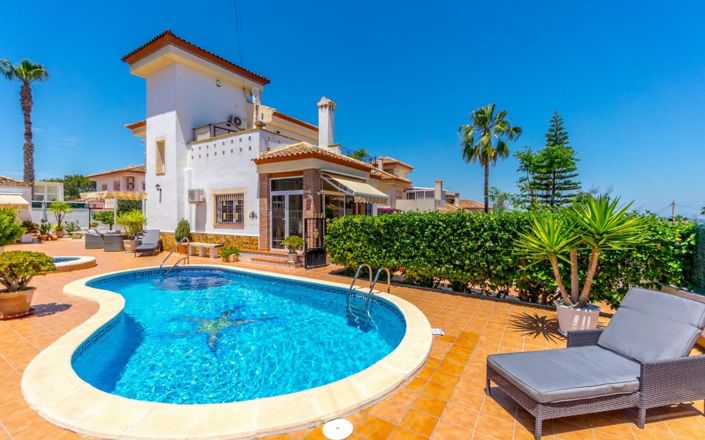 Image No.1-Villa de 4 chambres à vendre à San Miguel de Salinas