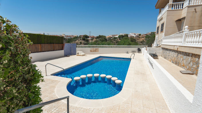 Image No.2-3 Bed Villa for sale