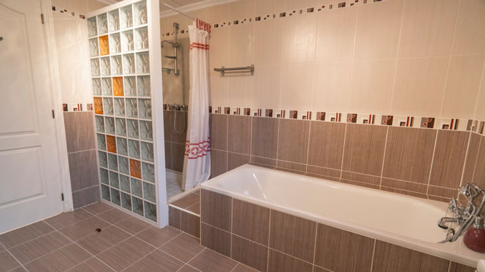 Image No.25-3 Bed Villa for sale