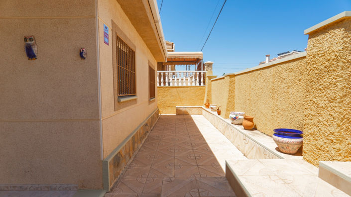 Image No.30-3 Bed Villa for sale