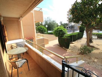 48944_charming_ground_floor_coastal_apartment_walking_distance_to_the_beach_070525121635_img_2480