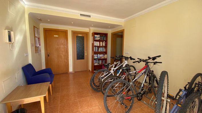 Image No.35-4 Bed Apartment for sale