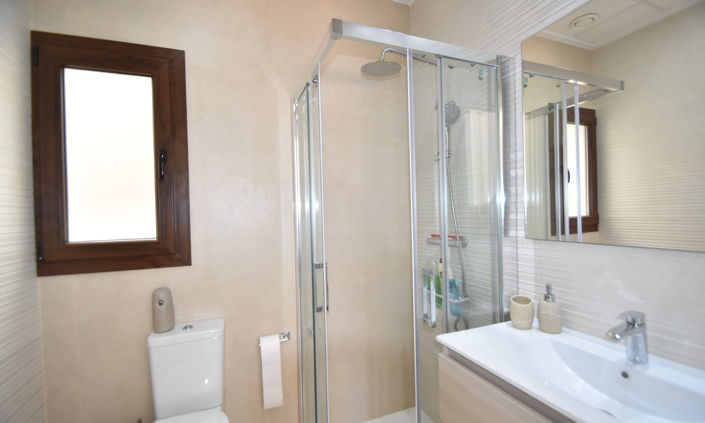 Image No.12-3 Bed Villa for sale