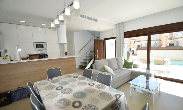 Image No.6-3 Bed Villa for sale