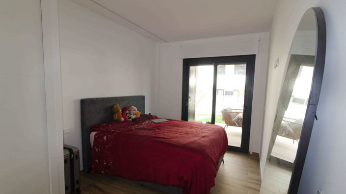 Image No.10-2 Bed Apartment for sale