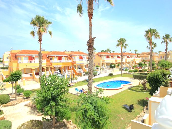 Image No.21-3 Bed Townhouse for sale