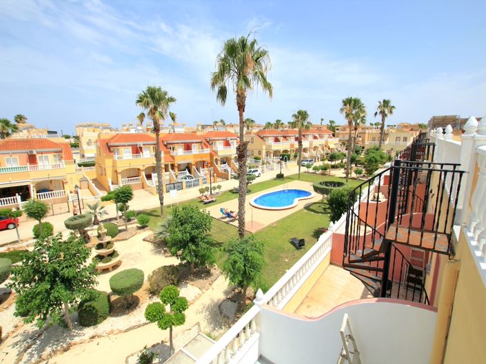 Image No.22-3 Bed Townhouse for sale