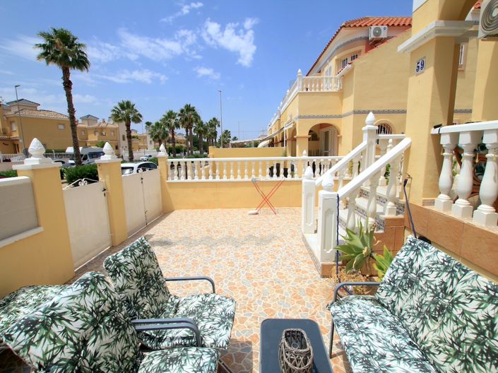 Image No.32-3 Bed Townhouse for sale