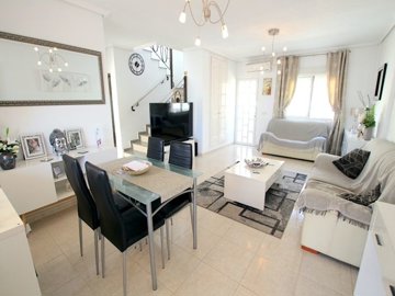 49024_fabulous_3_bed_semi_detached_property_with_use_of_a_heated_pool_020625091039_img_3267