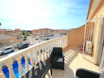 49025_sun_drenched_3_bed_townhouse_with_a_private_pool_020625110753_img_3553