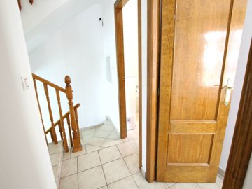 49032_wonderful_three_bedroom_end_townhouse_with_sea_views_060625140554_img_3749