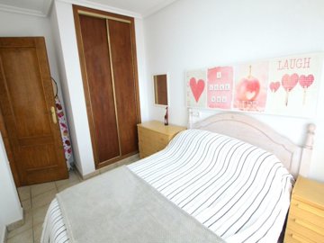 49032_wonderful_three_bedroom_end_townhouse_with_sea_views_060625140554_img_3754