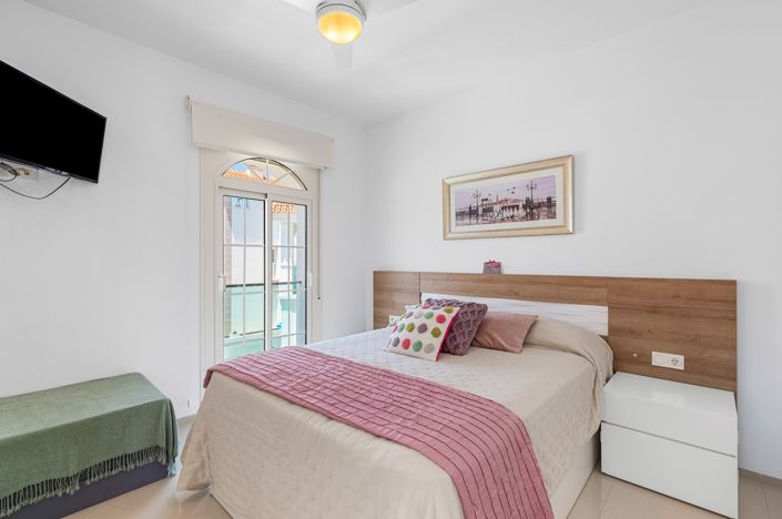 Image No.14-3 Bed Villa for sale