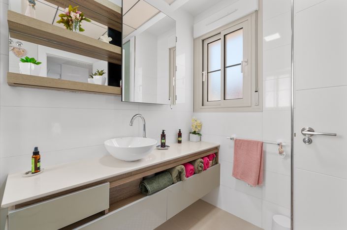 Image No.26-3 Bed Villa for sale