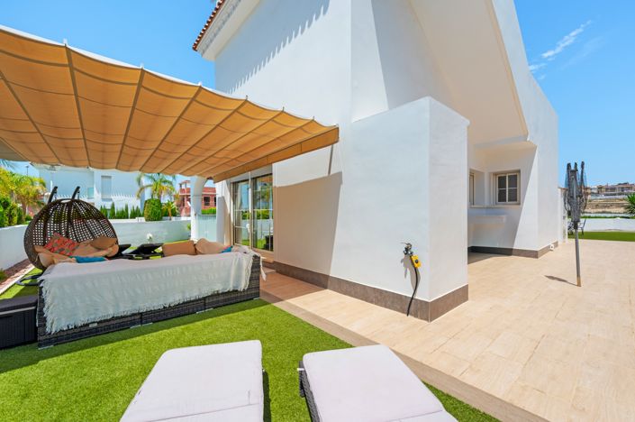 Image No.40-3 Bed Villa for sale