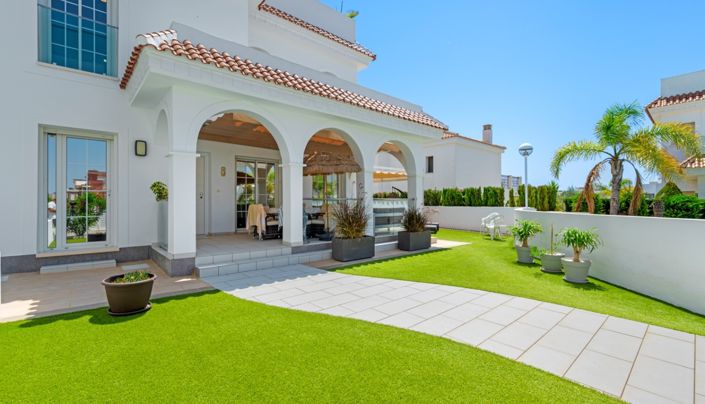 Image No.45-3 Bed Villa for sale