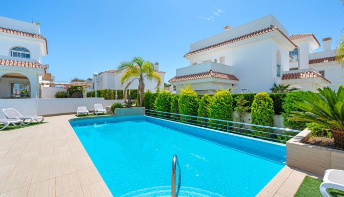 Image No.47-3 Bed Villa for sale