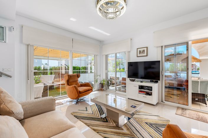 Image No.6-3 Bed Villa for sale