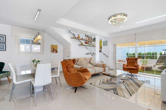 Image No.8-3 Bed Villa for sale