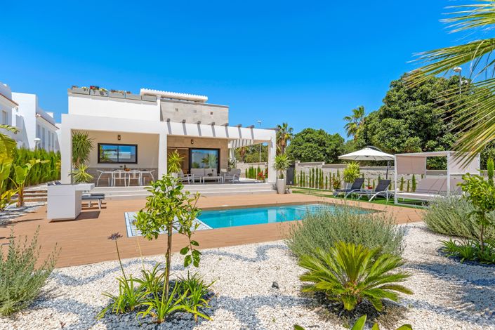 Image No.1-3 Bed Villa for sale