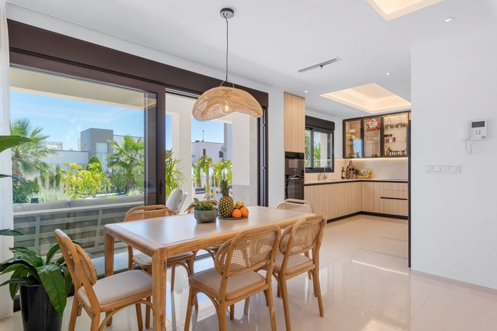 Image No.11-3 Bed Villa for sale