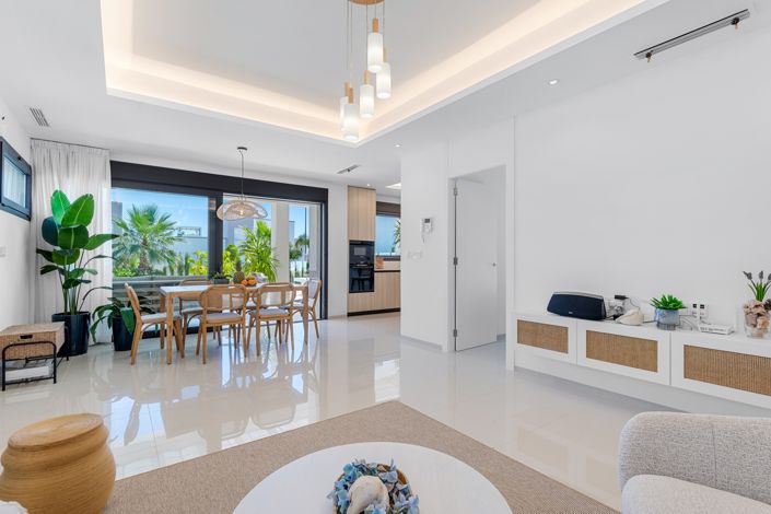 Image No.9-3 Bed Villa for sale