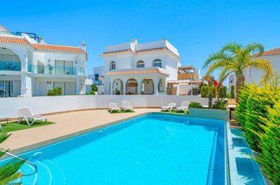 2 Bed Apartment for sale