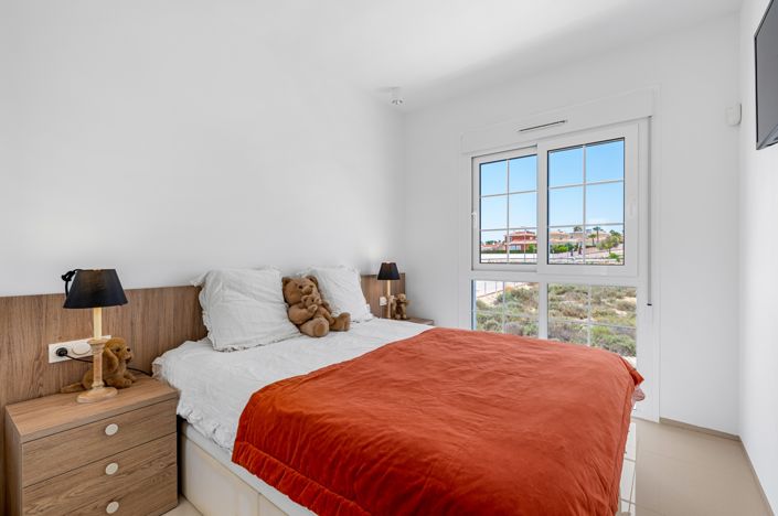 Image No.12-2 Bed Apartment for sale