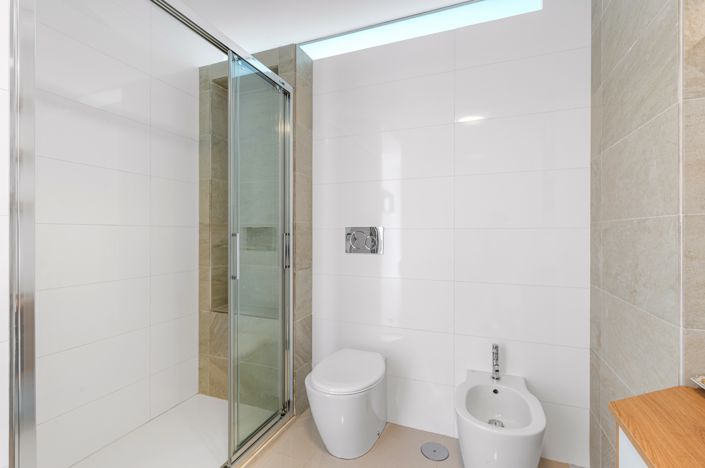 Image No.18-2 Bed Apartment for sale