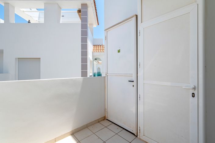 Image No.29-2 Bed Apartment for sale