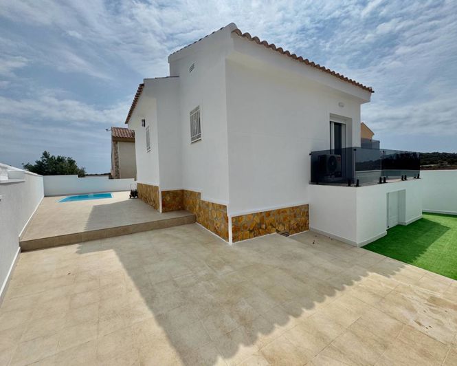 Image No.19-2 Bed Villa for sale