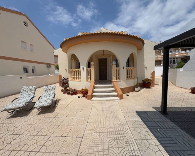 Image No.1-Villa de 3 chambres à vendre à Ciudad Quesada