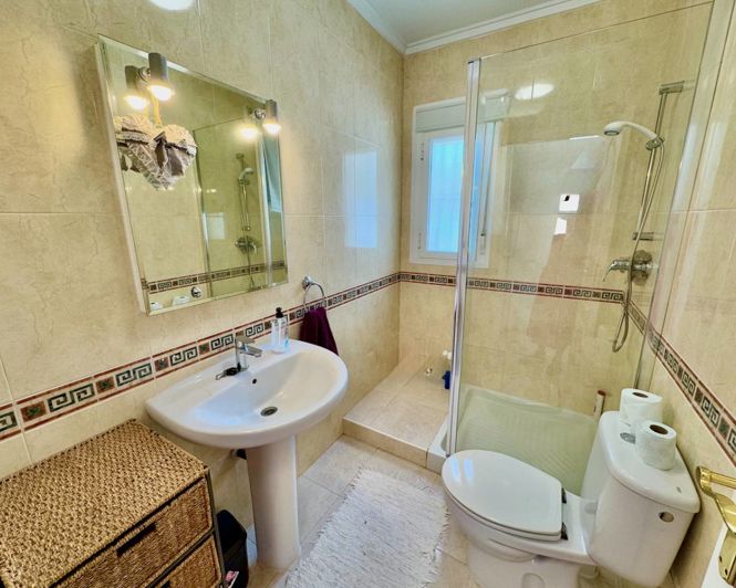 Image No.11-3 Bed Villa for sale