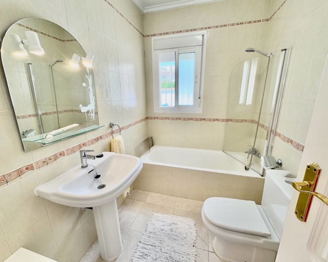 Image No.9-3 Bed Villa for sale