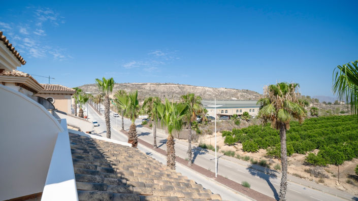 Image No.32-3 Bed Property for sale