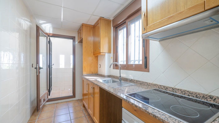 Image No.9-3 Bed Property for sale