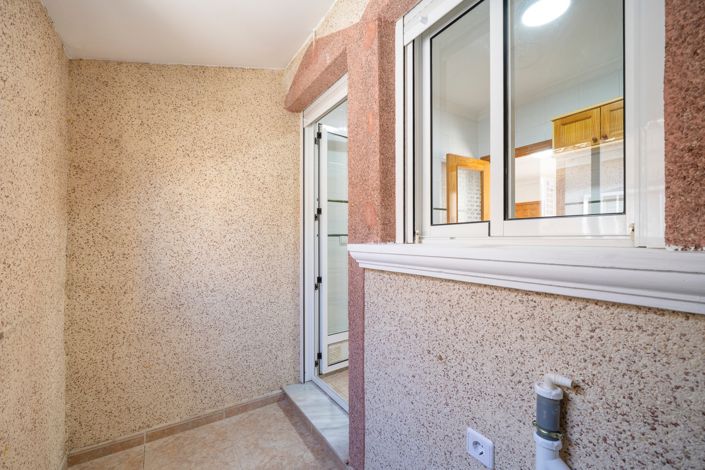 Image No.14-3 Bed Villa for sale